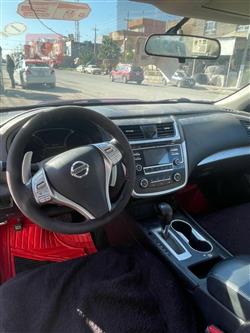 نيسان ألتيما